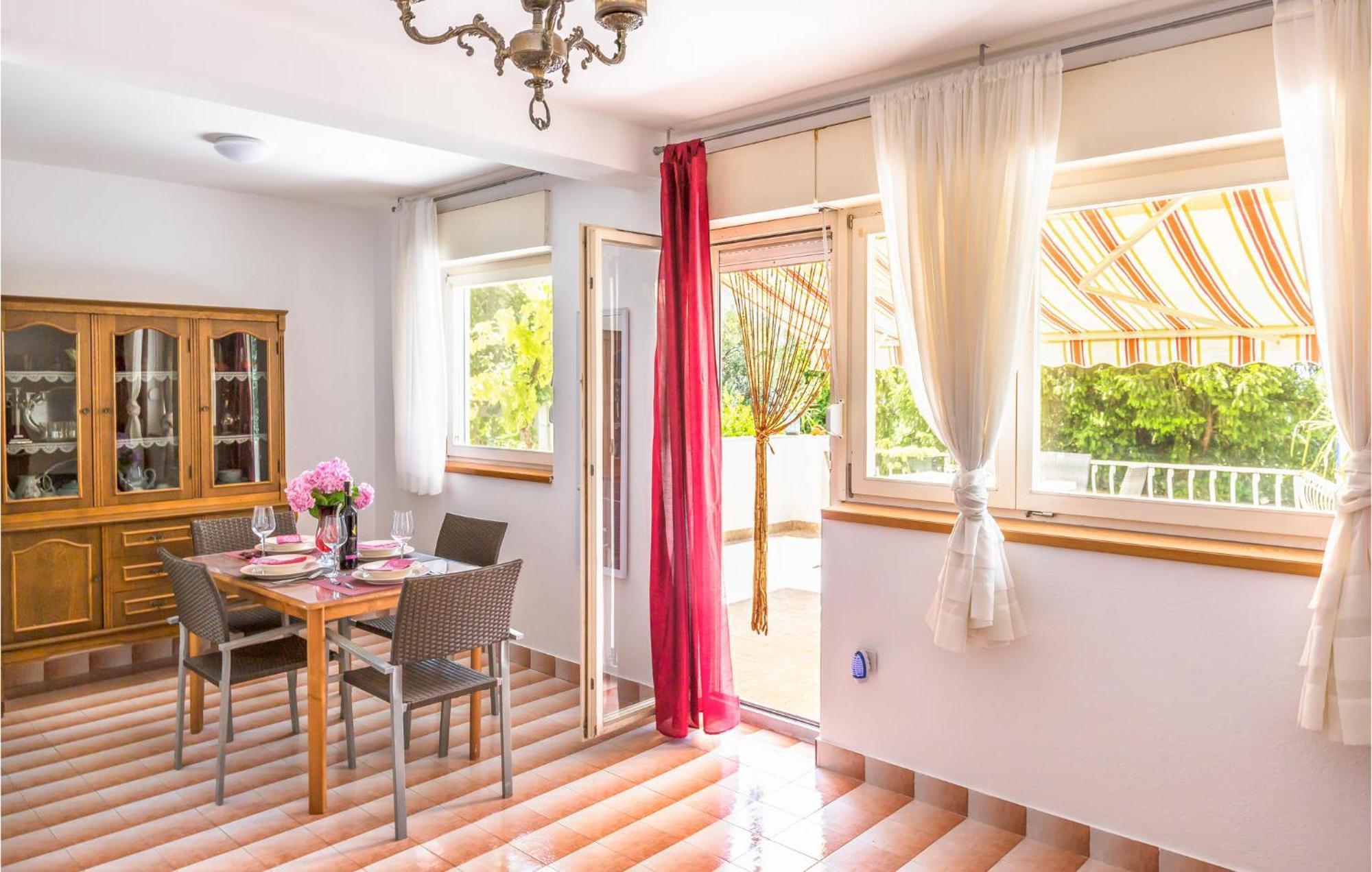 Nice Apartment In Tucepi With Wifi Esterno foto