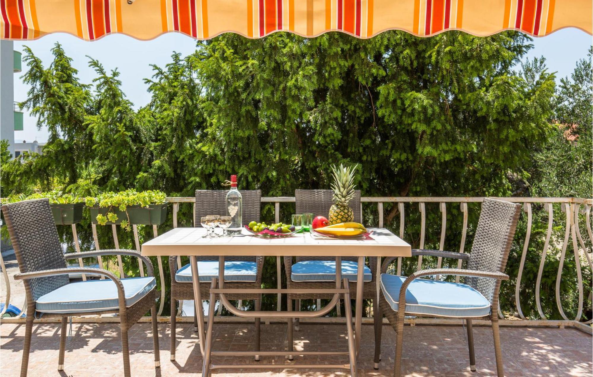 Nice Apartment In Tucepi With Wifi Esterno foto