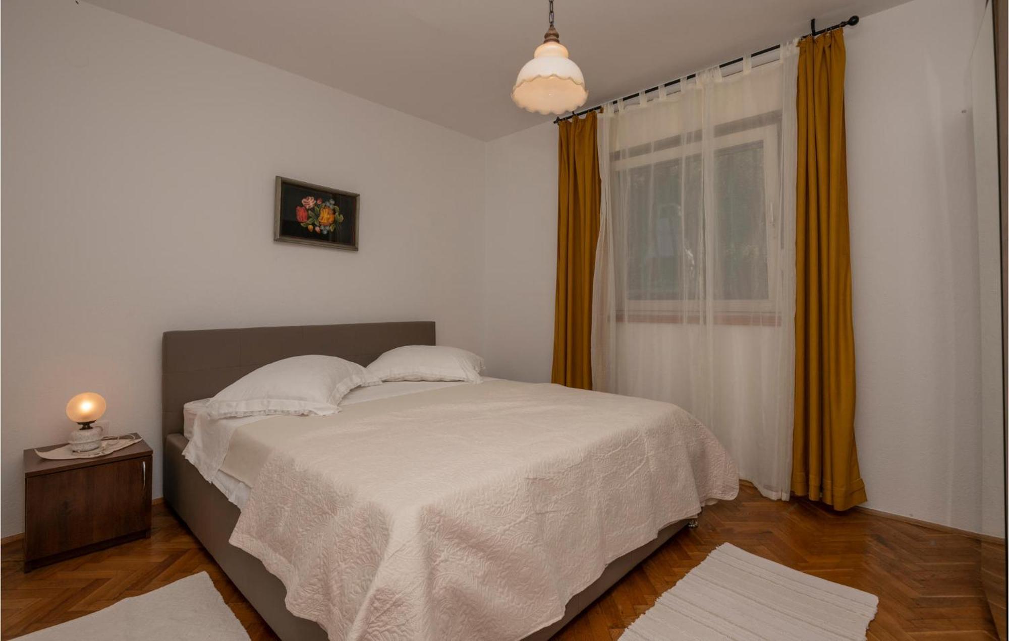 Nice Apartment In Tucepi With Wifi Esterno foto